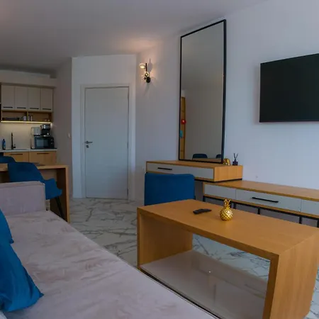 Luxury 1 Bedroom 5th Floor Apartment Varna